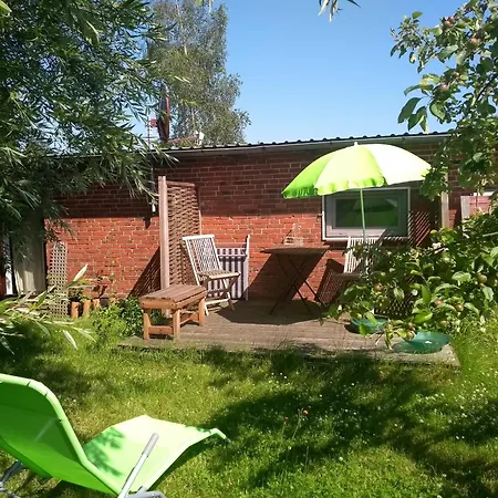 Luett Logis In Groedersby *