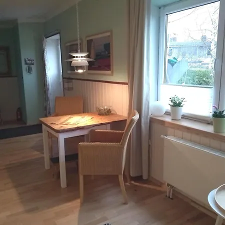 Luett Logis In Groedersby Grodersby
