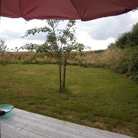 Luett Logis In Groedersby