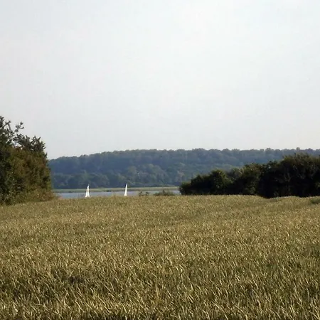 Luett Logis In Groedersby *