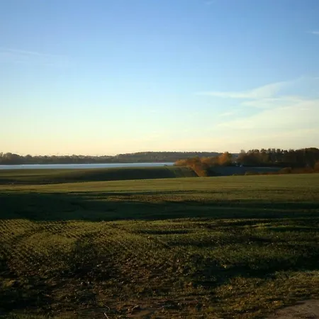 Luett Logis In Grodersby